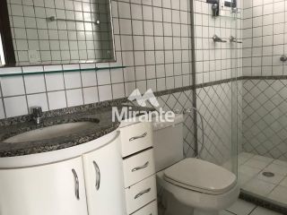 Apartamento Para Vender com 3 quartos sendo 1 suíte no bairro Ponto Central em Feira De Santana