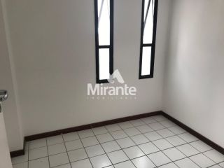 Apartamento Para Vender com 3 quartos sendo 1 suíte no bairro Ponto Central em Feira De Santana