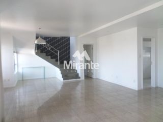 Cobertura Para Vender com 4 quartos sendo 4 suítes no bairro Santa Mônica em Feira De Santana