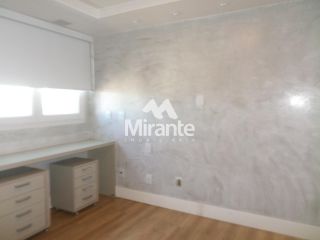 Cobertura Para Vender com 4 quartos sendo 4 suítes no bairro Santa Mônica em Feira De Santana