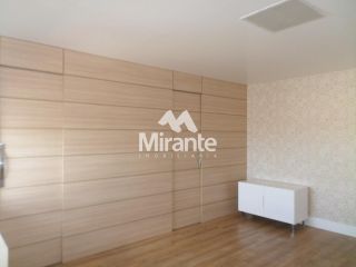 Cobertura Para Vender com 4 quartos sendo 4 suítes no bairro Santa Mônica em Feira De Santana