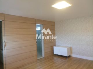 Cobertura Para Vender com 4 quartos sendo 4 suítes no bairro Santa Mônica em Feira De Santana