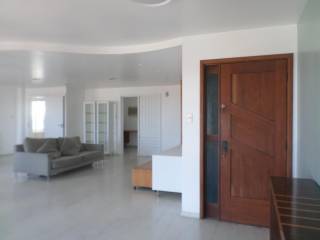 Cobertura Para Vender com 4 quartos sendo 4 suítes no bairro Santa Mônica em Feira De Santana