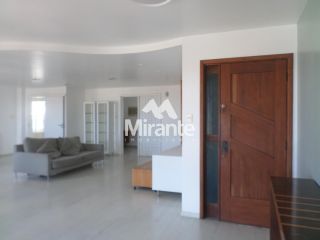 Cobertura Para Vender com 4 quartos sendo 4 suítes no bairro Santa Mônica em Feira De Santana