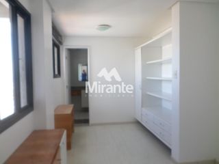 Cobertura Para Vender com 4 quartos sendo 4 suítes no bairro Santa Mônica em Feira De Santana