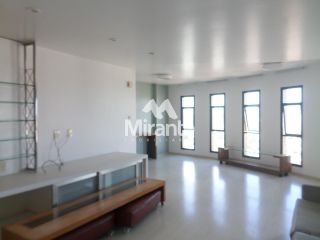 Cobertura Para Vender com 4 quartos sendo 4 suítes no bairro Santa Mônica em Feira De Santana