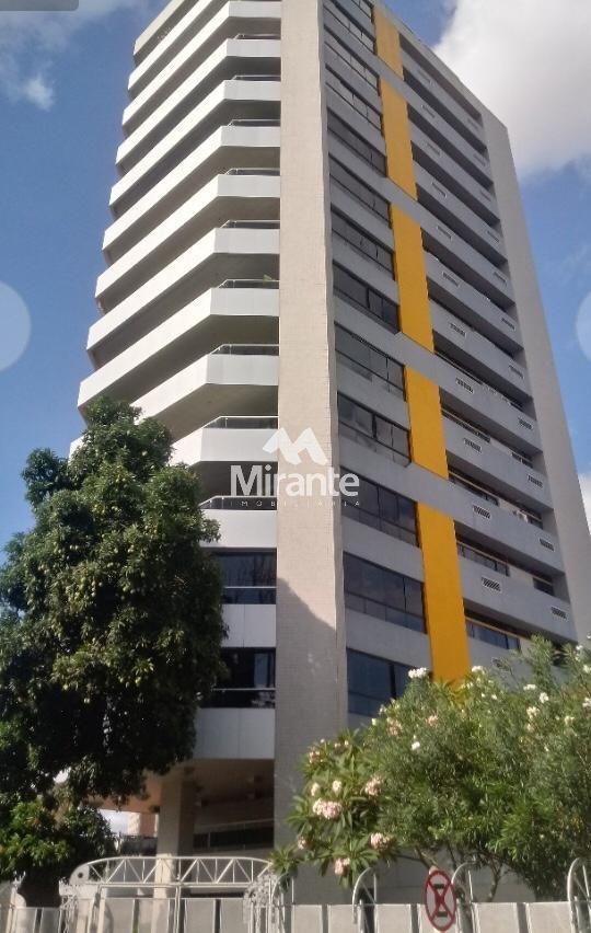 Apartamento Para Vender no bairro Centro em Feira De Santana