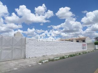 Lote / Terreno de Bairro Para Alugar no bairro Santa Mônica em Feira De Santana