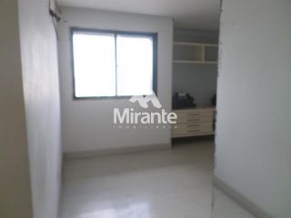 Apartamento Para Vender com 3 quartos sendo 3 suítes no bairro Ponto Central em Feira De Santana