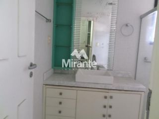 Apartamento Para Vender com 3 quartos sendo 3 suítes no bairro Ponto Central em Feira De Santana