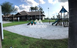 Lote / Terreno de Bairro Para Vender no bairro Novo Horizonte em Feira De Santana