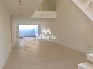 Casa de Condomínio Para Vender com 3 quartos sendo 3 suítes no bairro Cidade Nova em Feira De Santana