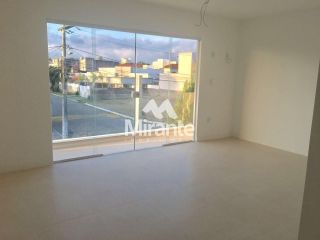 Casa de Condomínio Para Vender com 3 quartos sendo 3 suítes no bairro Cidade Nova em Feira De Santana