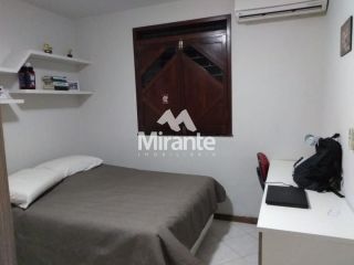 Casa Para Vender com 3 quartos sendo 1 suítes no bairro Santa Mônica em Feira De Santana