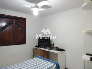 Casa Para Vender com 3 quartos sendo 1 suítes no bairro Santa Mônica em Feira De Santana