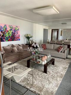 Apartamento Para Vender com 4 quartos sendo 3 suítes no bairro Kalilândia em Feira De Santana