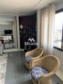 Apartamento Para Vender com 4 quartos sendo 3 suítes no bairro Kalilândia em Feira De Santana
