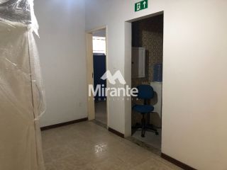 Casa Para Vender com 3 quartos sendo 1 suítes no bairro Ponto Central em Feira De Santana