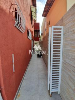 Casa Para Vender com 4 quartos sendo 4 suítes no bairro Cidade Nova em Feira De Santana