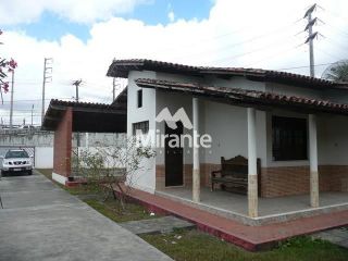 Casa Para Alugar com 3 quartos no bairro São João em Feira De Santana