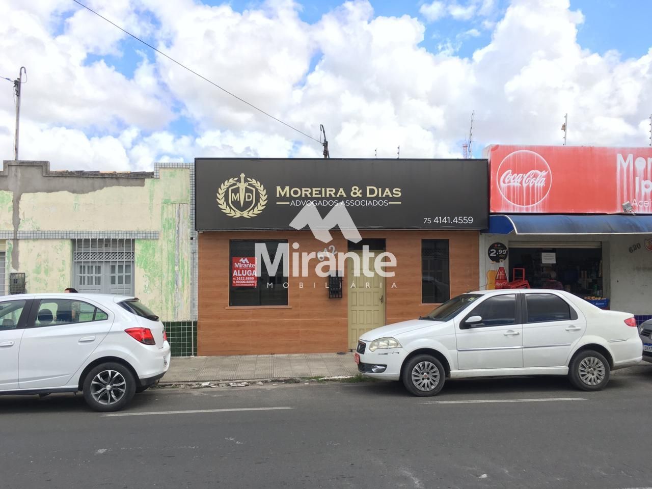 Casa Para Alugar no bairro Centro em Feira De Santana