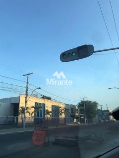 Lote / Terreno de Bairro Para Vender no bairro Centro em Feira De Santana