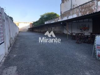 Lote / Terreno de Bairro Para Vender no bairro Centro em Feira De Santana