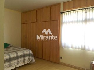 Apartamento Para Vender com 4 quartos sendo 4 suítes no bairro Centro em Feira De Santana