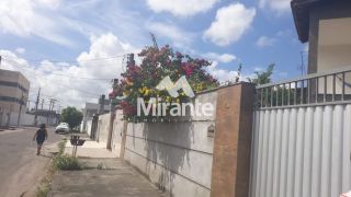 Casa Para Vender com 4 quartos sendo 2 suítes no bairro Jardim Cruzeiro em Feira De Santana