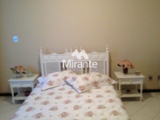 Apartamento Para Vender com 4 quartos sendo 3 suítes no bairro Santa Mônica em Feira De Santana