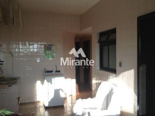 Apartamento Para Vender com 4 quartos sendo 3 suítes no bairro Santa Mônica em Feira De Santana