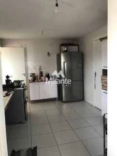 Apartamento Para Vender com 4 quartos sendo 4 suítes no bairro Santa Mônica em Feira De Santana
