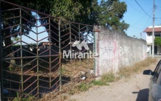 Lote / Terreno de Bairro Para Vender no bairro Brasília em Feira De Santana