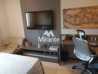 Casa de Condomínio Para Vender com 4 quartos sendo 4 suítes no bairro Sim em Feira De Santana