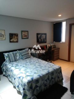 Casa de Condomínio Para Vender com 4 quartos sendo 4 suítes no bairro Sim em Feira De Santana