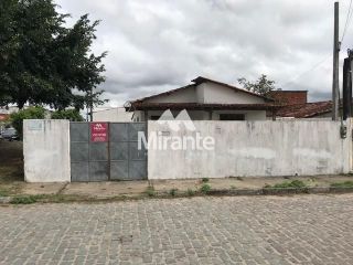 Casa Para Vender com 2 quartos no bairro Tomba em Feira De Santana