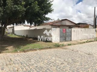 Casa Para Vender com 2 quartos no bairro Tomba em Feira De Santana