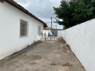 Casa Para Vender com 2 quartos no bairro Tomba em Feira De Santana