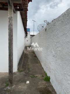 Casa Para Vender com 2 quartos no bairro Tomba em Feira De Santana