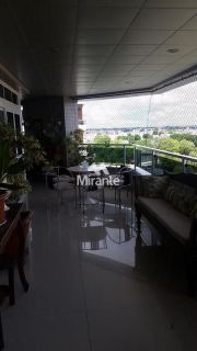 Apartamento Para Vender com 4 quartos sendo 4 suítes no bairro Centro em Feira De Santana