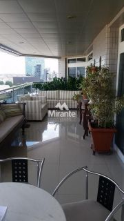 Apartamento Para Vender com 4 quartos sendo 4 suítes no bairro Centro em Feira De Santana