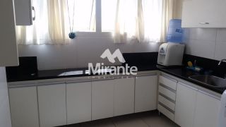 Apartamento Para Vender com 4 quartos sendo 4 suítes no bairro Centro em Feira De Santana