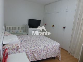 Apartamento Para Vender com 4 quartos sendo 4 suítes no bairro Centro em Feira De Santana