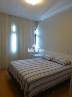 Apartamento Para Vender com 4 quartos sendo 4 suítes no bairro Centro em Feira De Santana