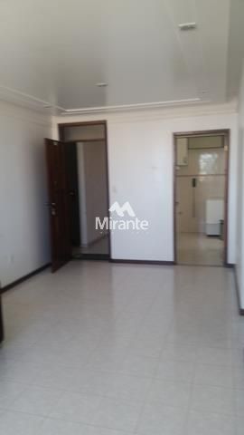 Apartamento Para Vender com 3 quartos sendo 1 suítes no bairro Muchila em Feira De Santana