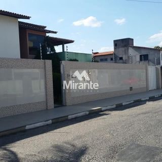 Casa Para Vender com 4 quartos sendo 4 suítes no bairro Jardim Cruzeiro em Feira De Santana