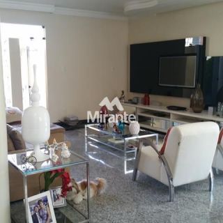 Casa Para Vender com 4 quartos sendo 4 suítes no bairro Jardim Cruzeiro em Feira De Santana