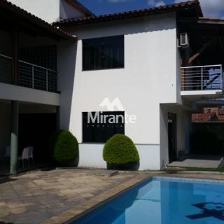 Casa Para Vender com 4 quartos sendo 4 suítes no bairro Jardim Cruzeiro em Feira De Santana