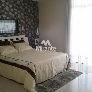 Casa Para Vender com 4 quartos sendo 4 suítes no bairro Jardim Cruzeiro em Feira De Santana