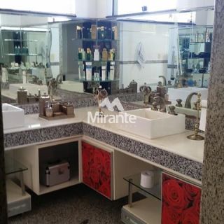 Casa Para Vender com 4 quartos sendo 4 suítes no bairro Jardim Cruzeiro em Feira De Santana